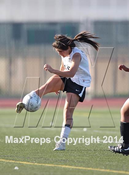 Thumbnail 2 in Citrus Valley vs. Pacifica (CIF SS D6 Final) photogallery.