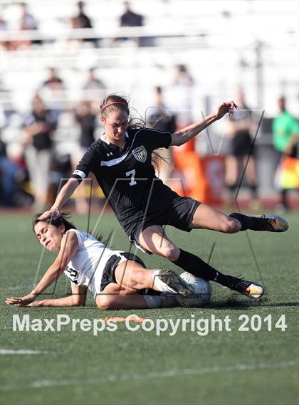 Thumbnail 2 in Citrus Valley vs. Pacifica (CIF SS D6 Final) photogallery.