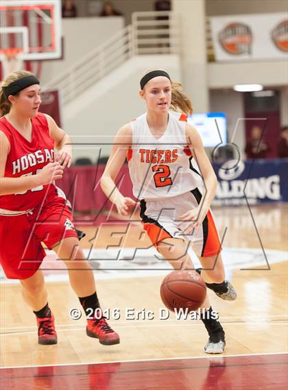 Thumbnail 2 in Hoosac Valley vs. South Hadley (Spalding Hoophall Classic) photogallery.