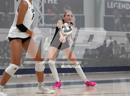 Thumbnail 3 in Klein Oak vs Shadow Creek (Legends Invitational) photogallery.