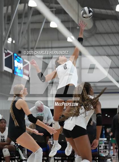 Thumbnail 1 in Klein Oak vs Shadow Creek (Legends Invitational) photogallery.