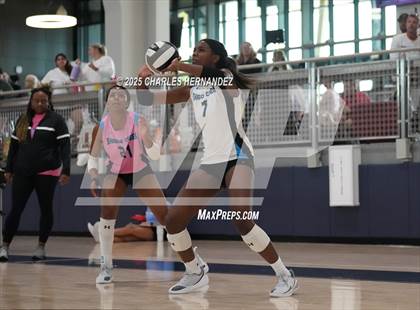 Thumbnail 1 in Klein Oak vs Shadow Creek (Legends Invitational) photogallery.