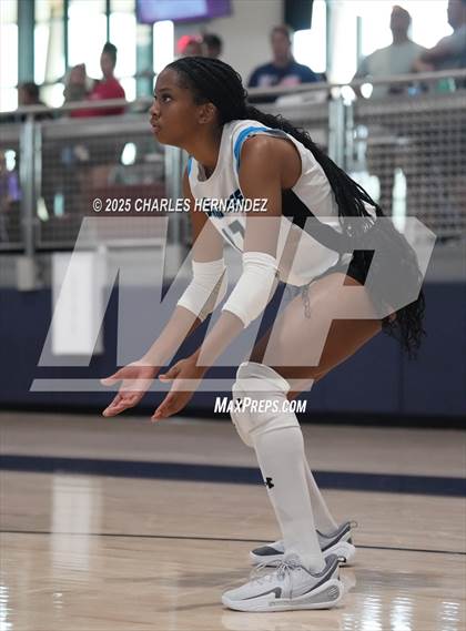 Thumbnail 2 in Klein Oak vs Shadow Creek (Legends Invitational) photogallery.