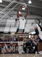 Photo from the gallery "Klein Oak vs Shadow Creek (Legends Invitational)"