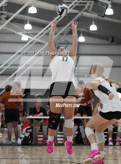 Thumbnail 3 in Klein Oak vs Shadow Creek (Legends Invitational) photogallery.