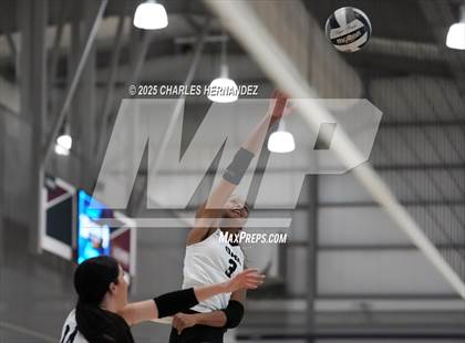 Thumbnail 1 in Klein Oak vs Shadow Creek (Legends Invitational) photogallery.