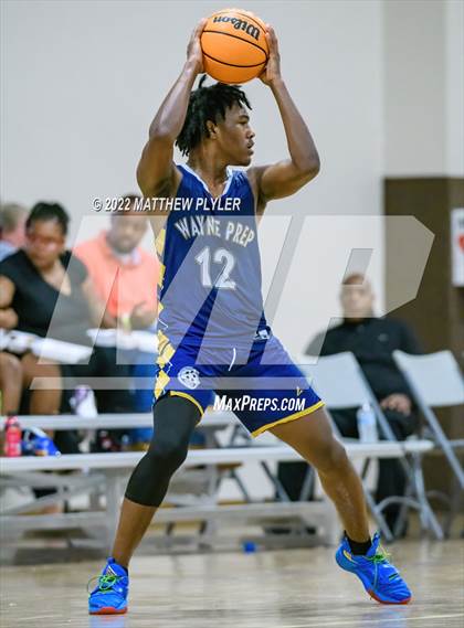 Thumbnail 2 in Henderson Collegiate vs. Wayne Preparatory Academy (Isaac Levy Veterans Day Tournament) photogallery.