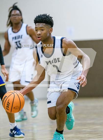 Thumbnail 3 in Henderson Collegiate vs. Wayne Preparatory Academy (Isaac Levy Veterans Day Tournament) photogallery.