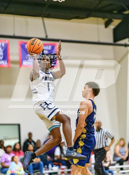 Thumbnail 1 in Henderson Collegiate vs. Wayne Preparatory Academy (Isaac Levy Veterans Day Tournament) photogallery.