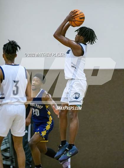 Thumbnail 3 in Henderson Collegiate vs. Wayne Preparatory Academy (Isaac Levy Veterans Day Tournament) photogallery.