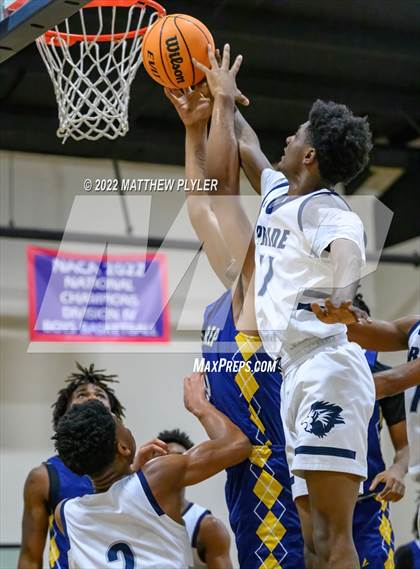 Thumbnail 2 in Henderson Collegiate vs. Wayne Preparatory Academy (Isaac Levy Veterans Day Tournament) photogallery.