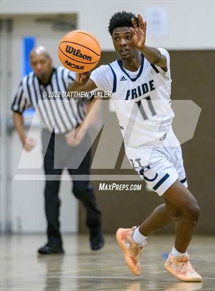 Thumbnail 2 in Henderson Collegiate vs. Wayne Preparatory Academy (Isaac Levy Veterans Day Tournament) photogallery.