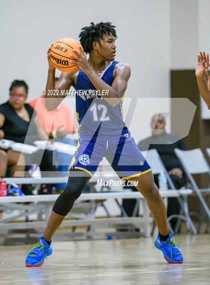 Thumbnail 1 in Henderson Collegiate vs. Wayne Preparatory Academy (Isaac Levy Veterans Day Tournament) photogallery.