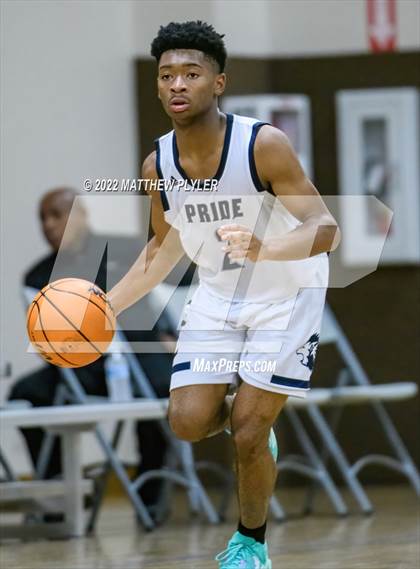 Thumbnail 2 in Henderson Collegiate vs. Wayne Preparatory Academy (Isaac Levy Veterans Day Tournament) photogallery.