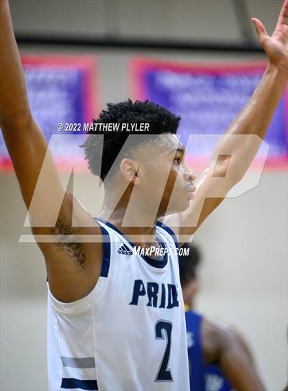 Thumbnail 1 in Henderson Collegiate vs. Wayne Preparatory Academy (Isaac Levy Veterans Day Tournament) photogallery.