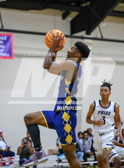 Thumbnail 2 in Henderson Collegiate vs. Wayne Preparatory Academy (Isaac Levy Veterans Day Tournament) photogallery.