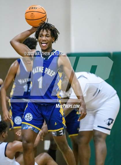 Thumbnail 2 in Henderson Collegiate vs. Wayne Preparatory Academy (Isaac Levy Veterans Day Tournament) photogallery.