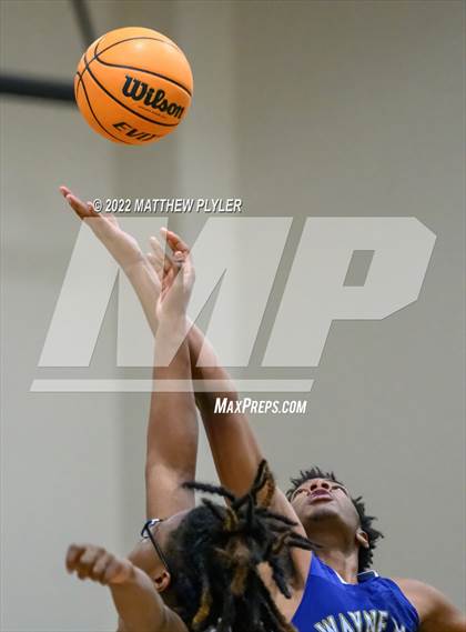 Thumbnail 2 in Henderson Collegiate vs. Wayne Preparatory Academy (Isaac Levy Veterans Day Tournament) photogallery.