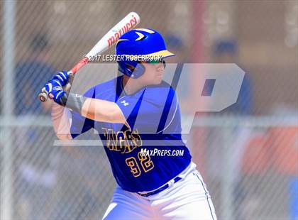 Thumbnail 2 in Bruni vs. D'Hanis (UIL 1A Regional Playoffs) photogallery.