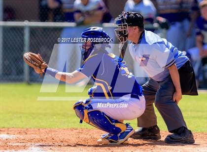 Thumbnail 1 in Bruni vs. D'Hanis (UIL 1A Regional Playoffs) photogallery.