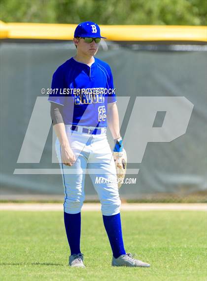 Thumbnail 3 in Bruni vs. D'Hanis (UIL 1A Regional Playoffs) photogallery.