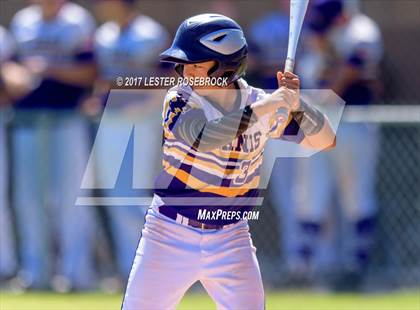 Thumbnail 2 in Bruni vs. D'Hanis (UIL 1A Regional Playoffs) photogallery.