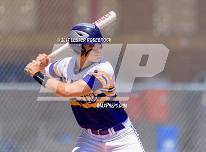 Thumbnail 1 in Bruni vs. D'Hanis (UIL 1A Regional Playoffs) photogallery.