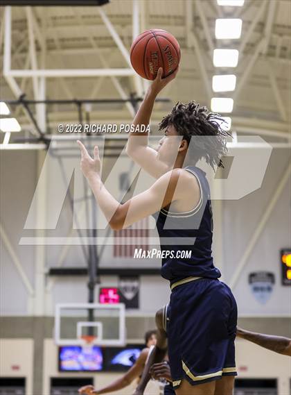 Thumbnail 3 in Bullard vs. Birmingham photogallery.