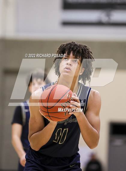 Thumbnail 2 in Bullard vs. Birmingham photogallery.