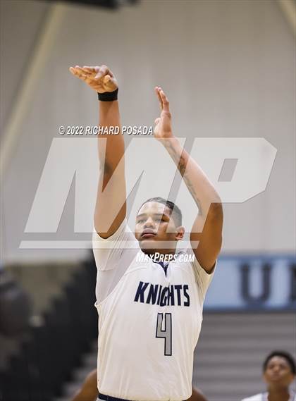 Thumbnail 3 in Bullard vs. Birmingham photogallery.
