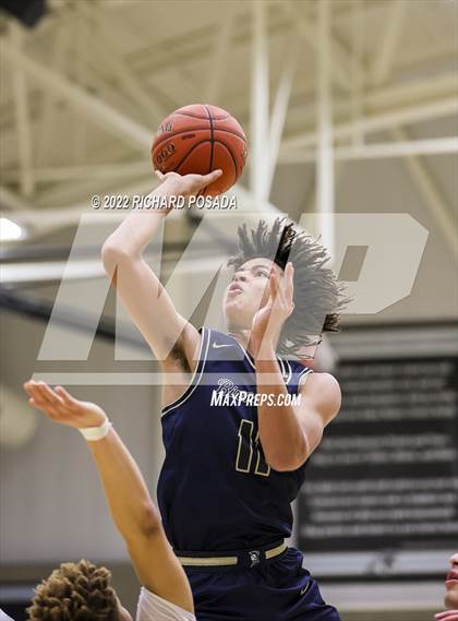 Thumbnail 3 in Bullard vs. Birmingham photogallery.