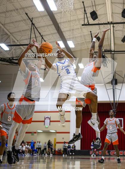 Thumbnail 2 in Red Bank vs. East Ridge (TSSAA 3A District 6 Final) photogallery.