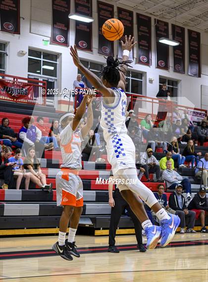 Thumbnail 2 in Red Bank vs. East Ridge (TSSAA 3A District 6 Final) photogallery.