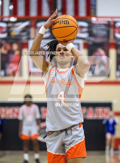 Thumbnail 3 in Red Bank vs. East Ridge (TSSAA 3A District 6 Final) photogallery.