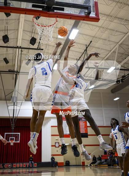 Thumbnail 1 in Red Bank vs. East Ridge (TSSAA 3A District 6 Final) photogallery.
