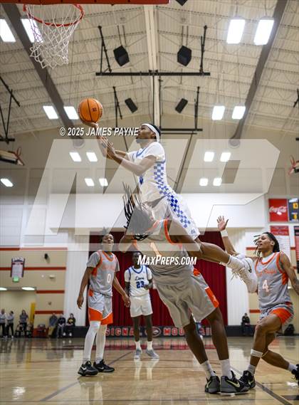 Thumbnail 2 in Red Bank vs. East Ridge (TSSAA 3A District 6 Final) photogallery.