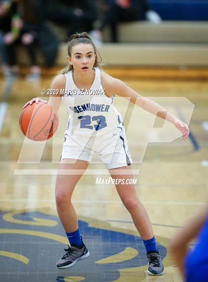 Thumbnail 2 in Utica Eisenhower vs. Rochester (MHSAA District Final) photogallery.