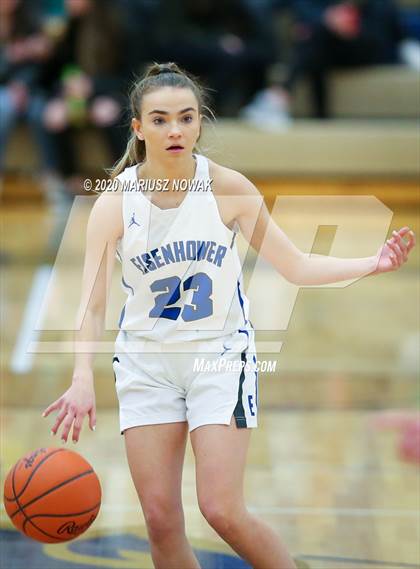 Thumbnail 3 in Utica Eisenhower vs. Rochester (MHSAA District Final) photogallery.