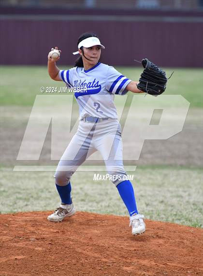 Thumbnail 3 in Braggs @ Webbers Falls (Game 2) photogallery.