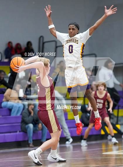 Thumbnail 3 in Evangelical Christian @ DeSoto Central photogallery.
