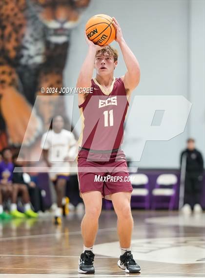 Thumbnail 2 in Evangelical Christian @ DeSoto Central photogallery.