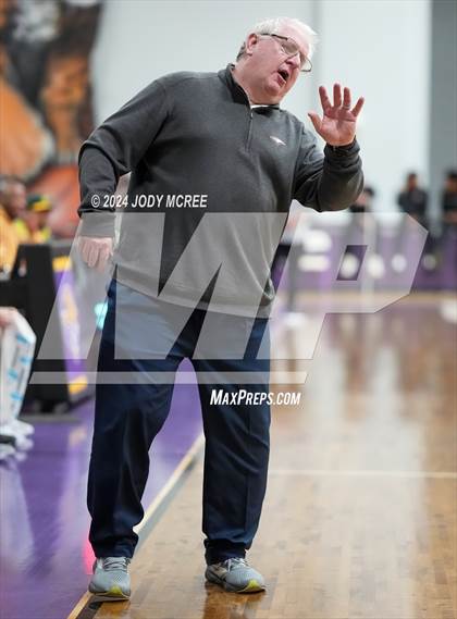 Thumbnail 1 in Evangelical Christian @ DeSoto Central photogallery.