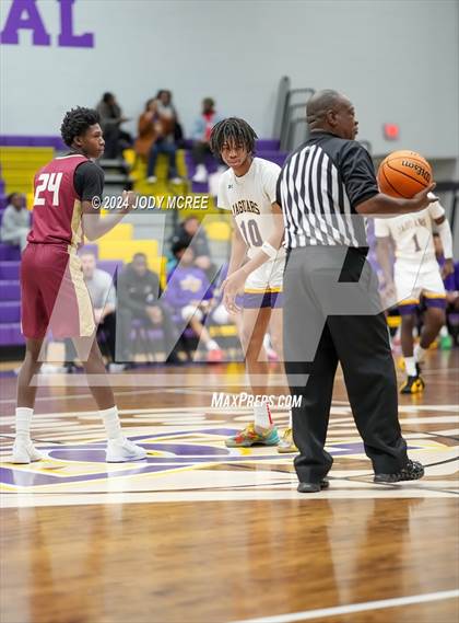 Thumbnail 3 in Evangelical Christian @ DeSoto Central photogallery.