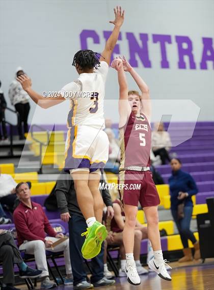 Thumbnail 2 in Evangelical Christian @ DeSoto Central photogallery.