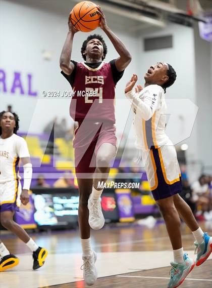 Thumbnail 1 in Evangelical Christian @ DeSoto Central photogallery.