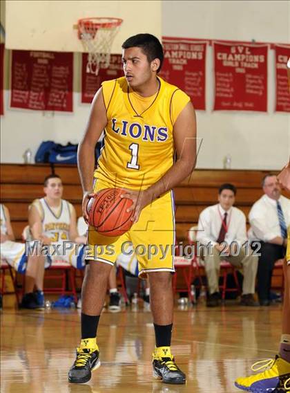 Thumbnail 2 in Live Oak vs Maxwell (Love of the Game Invitational) photogallery.