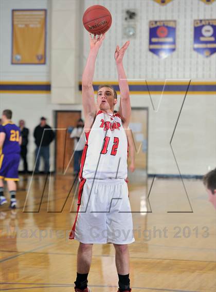 Thumbnail 2 in Thorp @ Clayton (WIAA D5 Regional Final) photogallery.