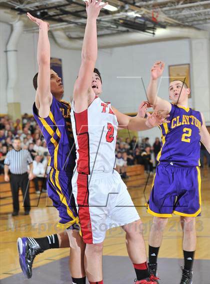 Thumbnail 1 in Thorp @ Clayton (WIAA D5 Regional Final) photogallery.