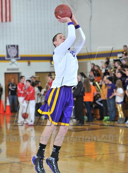 Thumbnail 1 in Thorp @ Clayton (WIAA D5 Regional Final) photogallery.