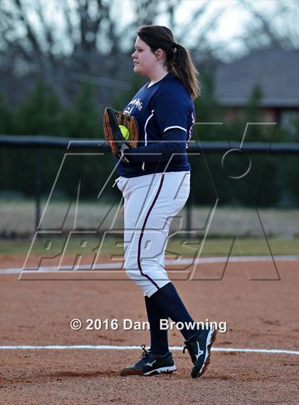 Thumbnail 1 in South-Doyle @ Maryville photogallery.
